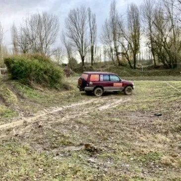 Stage de pilotage 4x4, département Loire Atlantique Stage de pilotage 4x4, département Loire Atlantique