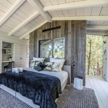 Week-end en amoureux en Cabane dans les Arbres à Porto-Vecchio en région PACA et Corse Week-end en amoureux en Cabane dans les Arbres à Porto-Vecchio en région PACA et Corse