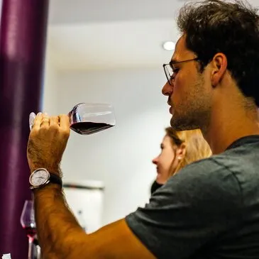 Journée d'Initiation à l'Œnologie au Luxembourg Journée d'Initiation à l'Œnologie au Luxembourg