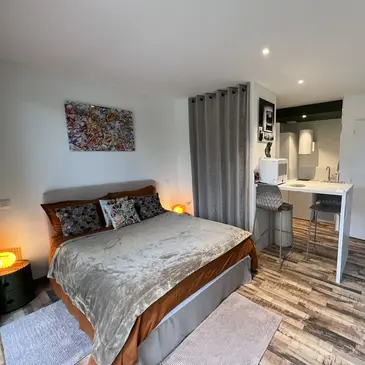 Weekend et Hébergement Insolite proche Frenois, à 40 min de Dijon Weekend et Hébergement Insolite proche Frenois, à 40 min de Dijon