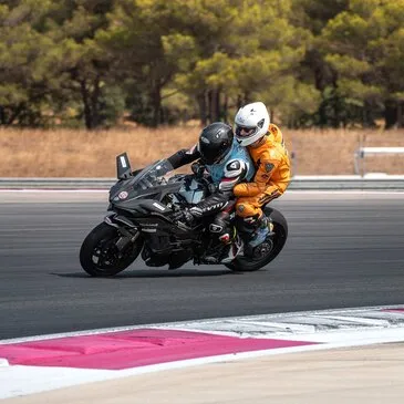 Baptême Moto sur Circuit proche Circuit du Castellet - Driving Center Baptême Moto sur Circuit proche Circuit du Castellet - Driving Center