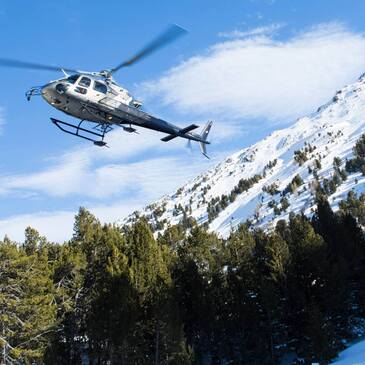 bapteme helicoptere megeve  Survolez les montagnes et le Mont Blanc au  départ de Megève
