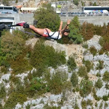 Weekend dans le Verdon - Saut à l'Elastique au Pont de l'Artuby Weekend dans le Verdon - Saut à l'Elastique au Pont de l'Artuby
