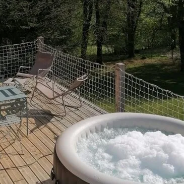 Weekend et Hébergement Insolite en région Rhône-Alpes Weekend et Hébergement Insolite en région Rhône-Alpes