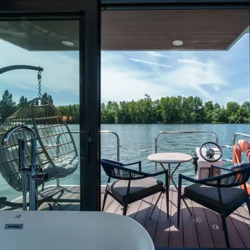 Nuit Insolite en House Boat près de Giverny en région Normandie
