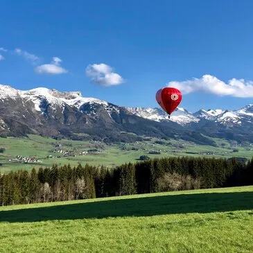 Vol en Montgolfière à Villard-de-Lans - Survol du Vercors Vol en Montgolfière à Villard-de-Lans - Survol du Vercors
