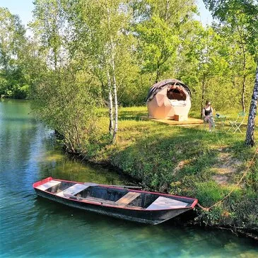 Dormir dans une Bulle près de Fontainebleau en région Ile-de-France Dormir dans une Bulle près de Fontainebleau en région Ile-de-France