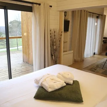 Réserver Weekend et Hébergement Insolite département Dordogne Réserver Weekend et Hébergement Insolite département Dordogne