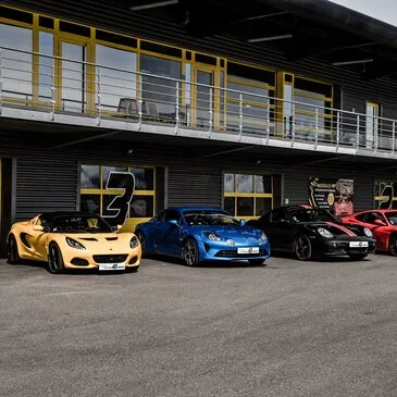 Stage en Alpine A110 - Circuit d'Andrézieux en région Rhône-Alpes Stage en Alpine A110 - Circuit d'Andrézieux en région Rhône-Alpes