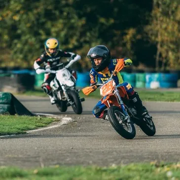 Initiation au Pilotage Moto Enfant - Circuit de Dreux Initiation au Pilotage Moto Enfant - Circuit de Dreux