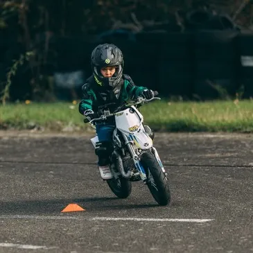 Stage de Pilotage pour Enfant en région Centre Stage de Pilotage pour Enfant en région Centre