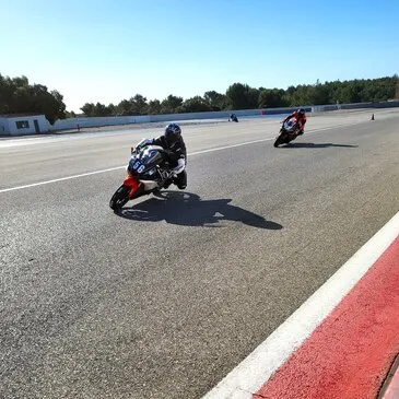 Offrir Stage de pilotage moto département Var Offrir Stage de pilotage moto département Var