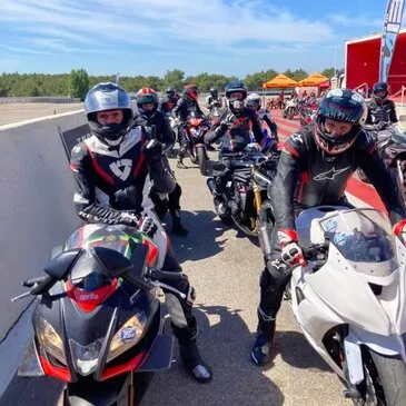 Stage de pilotage moto en région PACA et Corse Stage de pilotage moto en région PACA et Corse