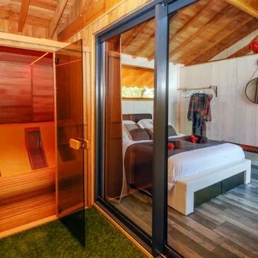 Cabane Familiale dans les Arbres avec Spa près d'Albi en région Midi-Pyrénées Cabane Familiale dans les Arbres avec Spa près d'Albi en région Midi-Pyrénées