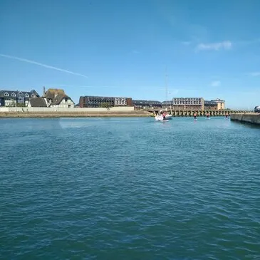 Port de Deauville, à 10 min de Trouville-sur-Mer, Calvados (14) - Jet ski Scooter des mers Port de Deauville, à 10 min de Trouville-sur-Mer, Calvados (14) - Jet ski Scooter des mers