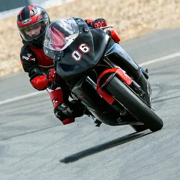 Stage de pilotage moto en région Poitou-Charentes Stage de pilotage moto en région Poitou-Charentes
