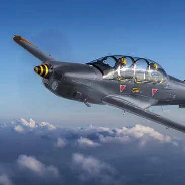 Baptême en avion militaire à Pontoise près de Paris