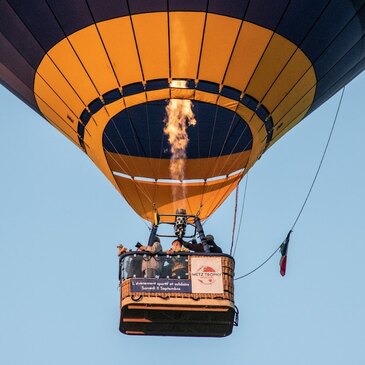 Vol en montgolfière, un voyage la tête dans les nuages à La