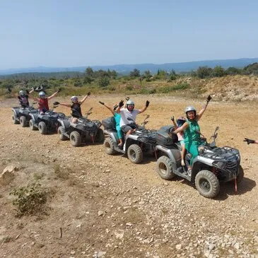 Randonnée en Quad près de Béziers en région Languedoc-Roussillon Randonnée en Quad près de Béziers en région Languedoc-Roussillon