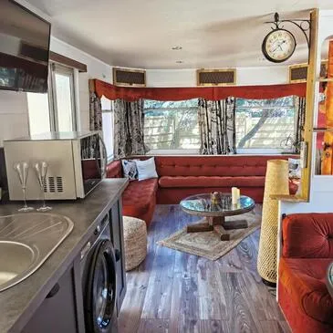 Weekend et Hébergement Insolite en région PACA et Corse Weekend et Hébergement Insolite en région PACA et Corse