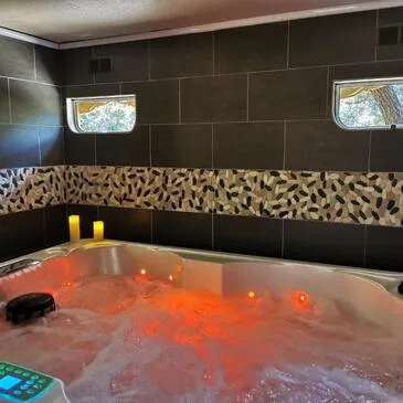 Lambesc, à 40 min d'Aix-en-Provence, Bouches du Rhône (13) - Weekend et Hébergement Insolite Lambesc, à 40 min d'Aix-en-Provence, Bouches du Rhône (13) - Weekend et Hébergement Insolite