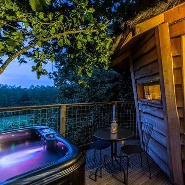 Saint-Griède, à 1h10 min d'Auch, Gers (32) - Weekend et Hébergement Insolite Saint-Griède, à 1h10 min d'Auch, Gers (32) - Weekend et Hébergement Insolite