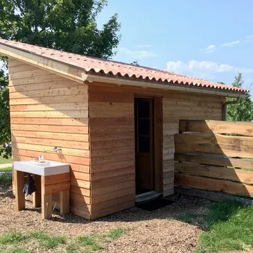 Weekend et Hébergement Insolite proche Pillac, à 45 min d'Angoulême Weekend et Hébergement Insolite proche Pillac, à 45 min d'Angoulême