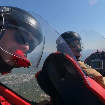 Baptême en ULM et Autogire proche Aéroport du Castellet, à 40 min de Cassis