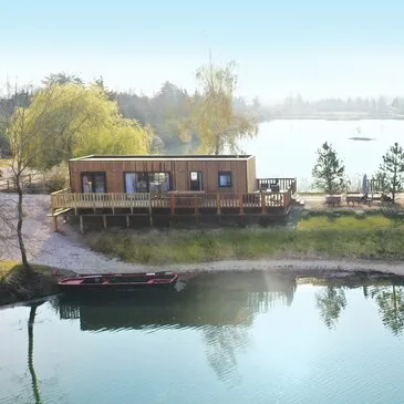 Nuit en Lodge près de Fontainebleau Nuit en Lodge près de Fontainebleau