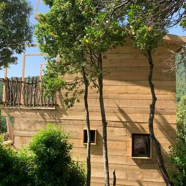 Weekend et Hébergement Insolite en région PACA et Corse Weekend et Hébergement Insolite en région PACA et Corse