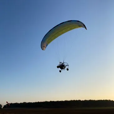 Initiation au Paramoteur près de Dreux Initiation au Paramoteur près de Dreux