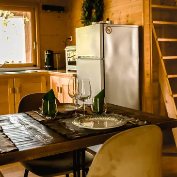 Cabane dans les Arbres avec Spa privatif près de Laval en région Pays-de-la-Loire Cabane dans les Arbres avec Spa privatif près de Laval en région Pays-de-la-Loire