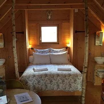 Weekend et Hébergement Insolite proche Berson, à 1h de Bordeaux Weekend et Hébergement Insolite proche Berson, à 1h de Bordeaux