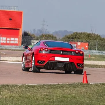 Stage de Pilotage pour Enfant en région PACA et Corse Stage de Pilotage pour Enfant en région PACA et Corse