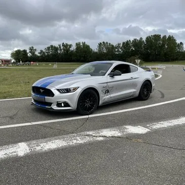 Stage Enfant en Ford Mustang à Alès