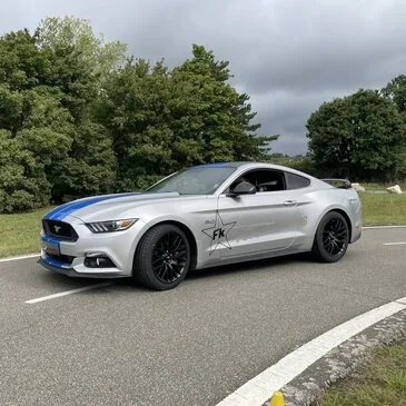 Stage Enfant en Ford Mustang à Alès en région Languedoc-Roussillon