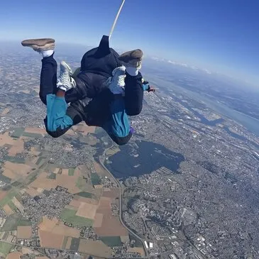 Aérodrome d'Avranches, à 1h de Saint-Malo, Ille et vilaine (35) - Saut en parachute Aérodrome d'Avranches, à 1h de Saint-Malo, Ille et vilaine (35) - Saut en parachute