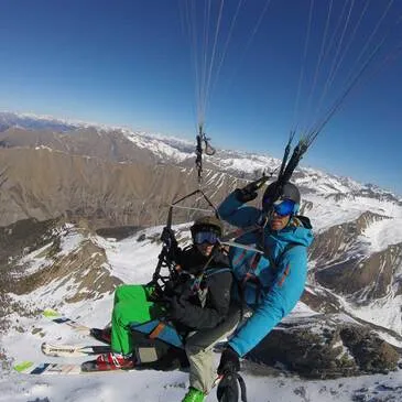 Baptême en parapente, département Hautes Alpes Baptême en parapente, département Hautes Alpes