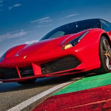 Stage de pilotage Ferrari en région Rhône-Alpes