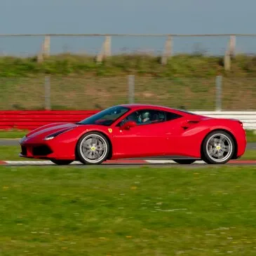Stage en Ferrari 488 GTB - Circuit de Croix-en-Ternois Stage en Ferrari 488 GTB - Circuit de Croix-en-Ternois