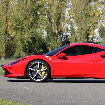 Stage de pilotage Ferrari en région Picardie