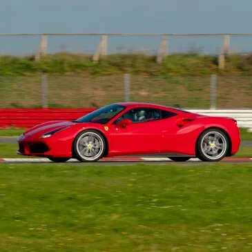 Stage en Ferrari 488 GTB - Circuit du Mas du Clos Stage en Ferrari 488 GTB - Circuit du Mas du Clos