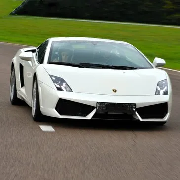 Stage de pilotage Lamborghini en région Bretagne