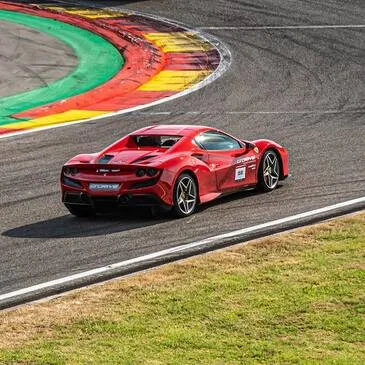 Stage en Ferrari F8 Tributo - Circuit du Luxembourg Stage en Ferrari F8 Tributo - Circuit du Luxembourg
