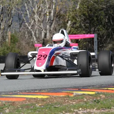 Réserver Stage de Pilotage Monoplace en Ile-de-France Réserver Stage de Pilotage Monoplace en Ile-de-France