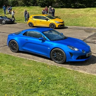 Stage de Pilotage pour Enfant proche Circuit de Lédenon Stage de Pilotage pour Enfant proche Circuit de Lédenon