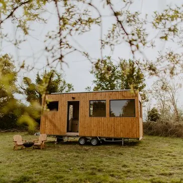 Nuit insolite en Tiny House dans une Ferme près de Limoges Nuit insolite en Tiny House dans une Ferme près de Limoges