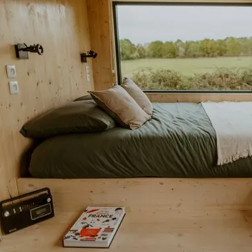 Nuit insolite en Tiny House dans une Ferme près de Limoges en région Limousin Nuit insolite en Tiny House dans une Ferme près de Limoges en région Limousin