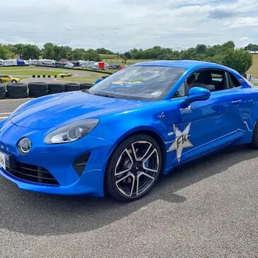 Stage Enfant en Alpine A110 - Circuit du Grand Sambuc Stage Enfant en Alpine A110 - Circuit du Grand Sambuc