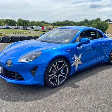 Stage Enfant en Alpine A110 - Circuit de Dreux Stage Enfant en Alpine A110 - Circuit de Dreux